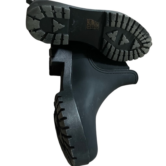 Jeffrey Campbell Chelsea Boots - Picture 2 of 6